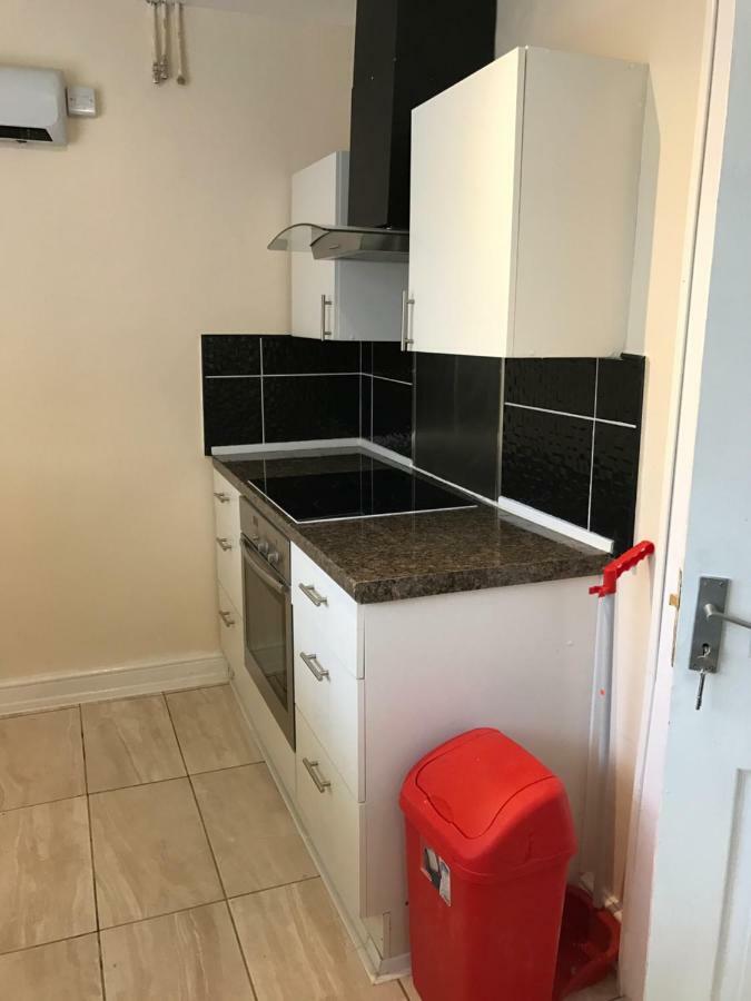 Rosewood Lodgings Special Offer For Student On Long Stay Manchester Exterior photo